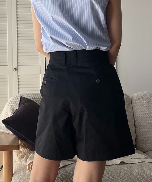 ABBEY MARKET(アビーマーケット)の「【lalagom】タックハーフパンツ(チノパンツ・レディース・ベージュ/ブラック・MEDIUM/SMALL)」の22枚目の写真