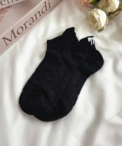 apres jour(アプレジュール)の「【apres jour×ARIAZ】リボン刺繍ソックス(ソックス/靴下・レディース・オフホワイト/ベビーピンク/ブラック/グレー・FREE)」の3枚目の写真