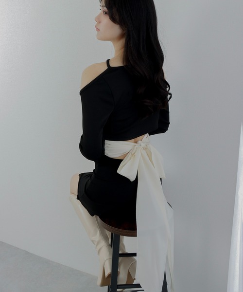 M DOLLY(エムドリー)の「silky back ribbon mini dress/シルキーバックリボンミニドレス(ワンピース・レディース・ブラック・M/S)」の6枚目の写真