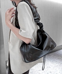 JOHNNY WOLF（ジョニーウルフ）の「FELIX シャーリングアレンジ ショルダーバッグ（ショルダーバッグ・メンズ）」