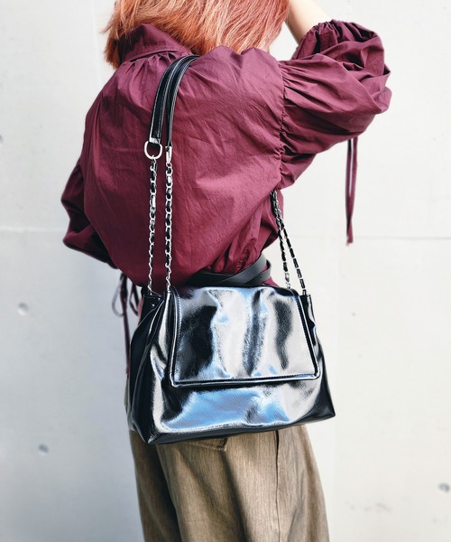 w.r.k(ダブルアールケー)の「チェーンフラップショルダーバッグ(ショルダーバッグ・レディース・シルバー/ホワイト/ブラック/レッド・FREE)」の16枚目の写真