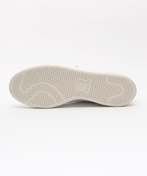 adidas（アディダス）の「ユニセックス アディダス スタンスミス コンフォート ベルクロ adidas STAN SMITH CF TF AQ5357（スニーカー・メンズ・ホワイト・27cm/24cm/23.5cm/24.5cm/23cm/29cm/27.5cm/28.5cm/28cm/26.5cm）」の3枚目の写真