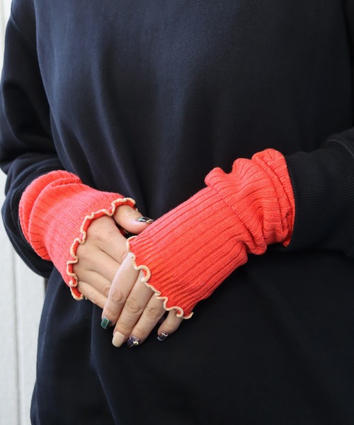 KIVISDOU（キビスドウ）の「ちょびウール メローリブ アーム・レッグ ウォーマー（アームカバー・レディース・イエロー/オレンジ/ロイヤルブルー/ブラック・F）」の4枚目の写真