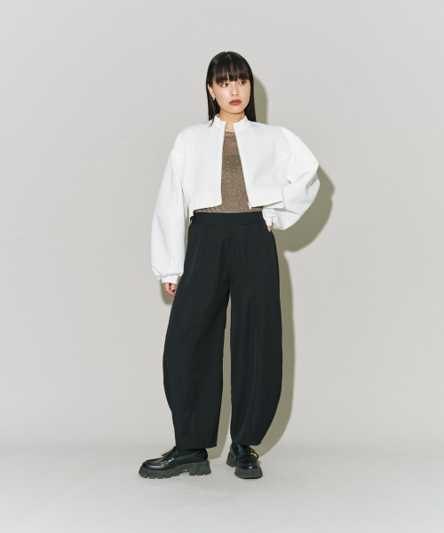 terrace(テラス)の「フルーエントカーブパンツ(その他パンツ・レディース・ブラック/オリーブ/ホワイト/グレー・MEDIUM)」の5枚目の写真