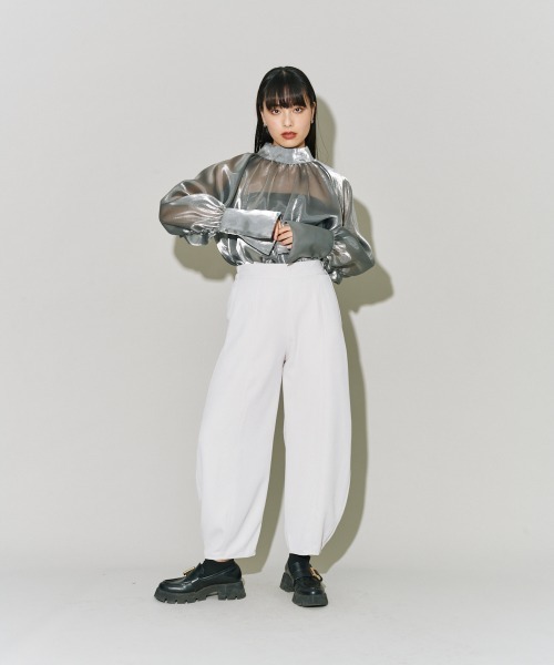 terrace(テラス)の「フルーエントカーブパンツ(その他パンツ・レディース・ブラック/オリーブ/ホワイト/グレー・MEDIUM)」の12枚目の写真