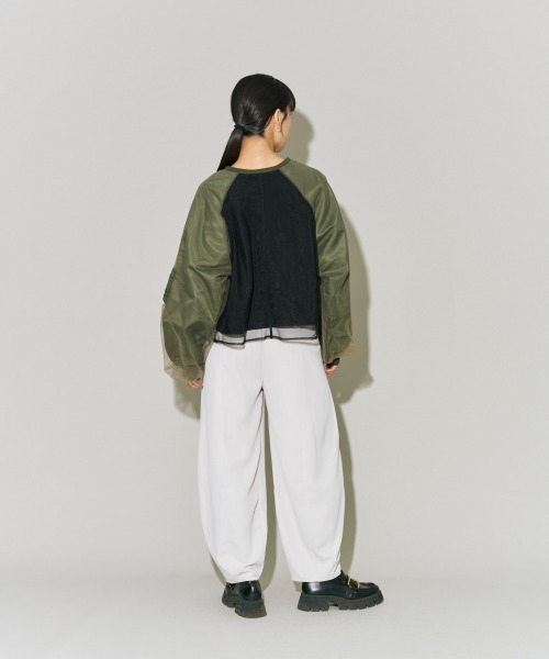 terrace(テラス)の「フルーエントカーブパンツ(その他パンツ・レディース・ブラック/オリーブ/ホワイト/グレー・MEDIUM)」の14枚目の写真