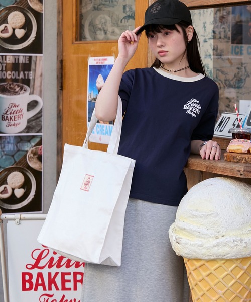 forksy.（フォルクシー）の「【The Little BAKERY TOKYO × forksy.】ワンポイントロゴ キャンバストートバッグ（トートバッグ・レディース・オフホワイト/スモークピンク/ネイビー・FREE）」の7枚目の写真