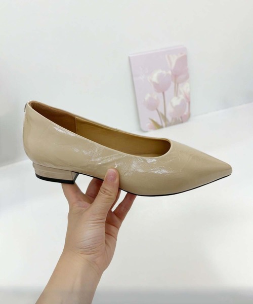 DECADE CLASSIC(ディケイド クラシック)の「【DECADE CLASSIC】ポインテッドトゥレザーフラットシューズ(パンプス・レディース・ブラック/ベージュ/オフホワイト・23.5cm/24.5cm/23.0cm/24.0cm/25.0cm/22.5cm)」の10枚目の写真