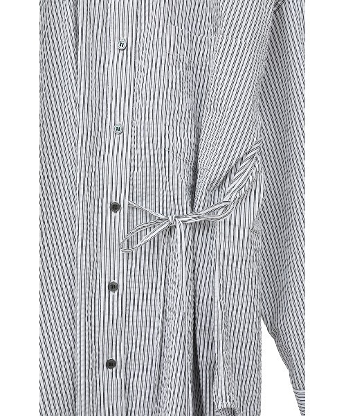 MANOF(マノフ)の「LAYER SHIRT ONE PIECE(ワンピース・レディース・ライトブルー/ブラック/ストライプ・M/S)」の11枚目の写真