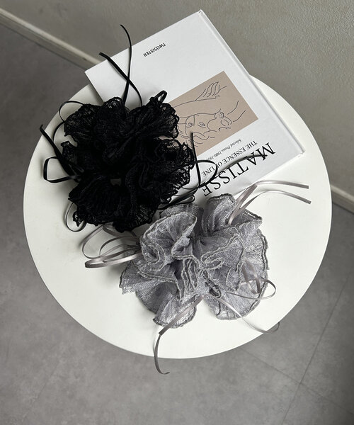 SYKIA レースシュシュ Helen ブラック Square Lace Chouchou 