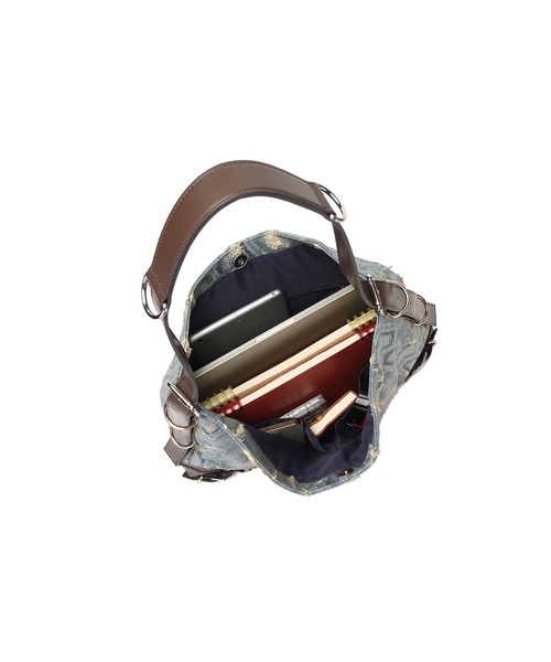 jouetie(ジュエティ)の「【jouetie/ジュエティ】ベルテッド ラージショルダーバッグ(ショルダーバッグ・レディース・オフホワイト/ブラック/キャメル/ブルー系その他/パイソン/ネイビー・FREE)」の7枚目の写真