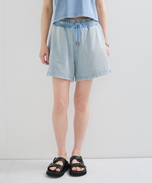 GUESS JEANS(ゲスジーンズ)の「【GUESS(ゲス)】REG EMBRO SHORTS(デニムパンツ・レディース・ブルー系その他4/ブラック/ミント/レッド系その他2・FREE)」の10枚目の写真