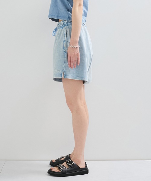 GUESS JEANS(ゲスジーンズ)の「【GUESS(ゲス)】REG EMBRO SHORTS(デニムパンツ・レディース・ブルー系その他4/ブラック/ミント/レッド系その他2・FREE)」の11枚目の写真
