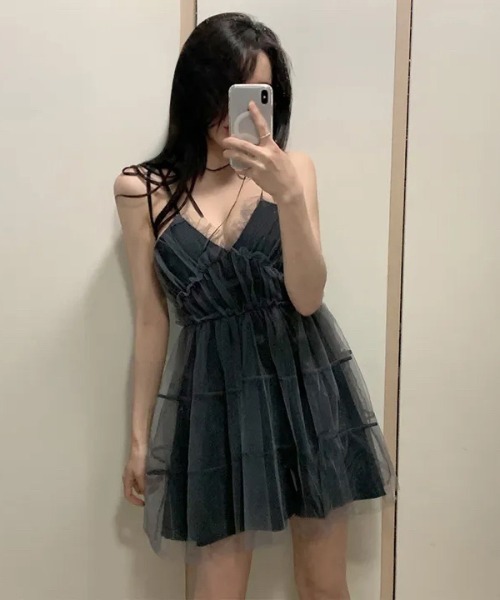 gossip!ロサンゼルス(ゴシップロサンゼルス)の「Y2K風 チュール ボリューム ミニワンピース(ワンピース・レディース・グレー/ブラック・FREE)」の6枚目の写真