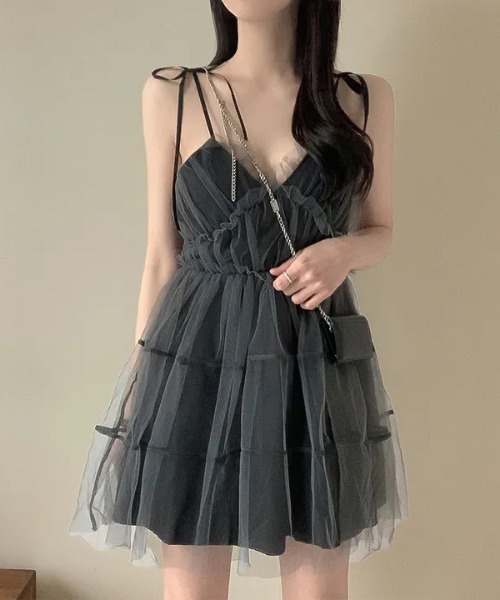 gossip!ロサンゼルス(ゴシップロサンゼルス)の「Y2K風 チュール ボリューム ミニワンピース(ワンピース・レディース・グレー/ブラック・FREE)」の11枚目の写真