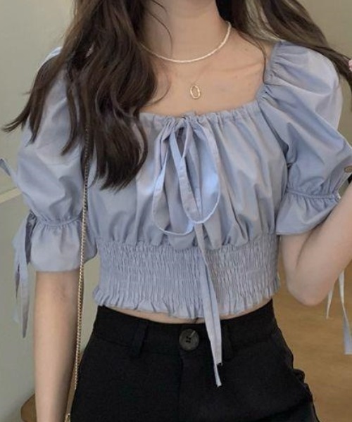 Teem Store(チームストア)の「スクエアネックリボンクロップドシャーリング半袖ブラウス 春夏ブラウス(シャツ/ブラウス・レディース・ホワイト/サックスブルー・S/M/L)」の15枚目の写真