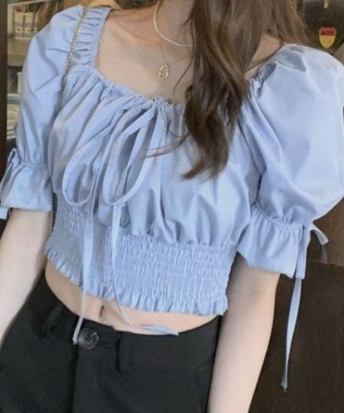 Teem Store(チームストア)の「スクエアネックリボンクロップドシャーリング半袖ブラウス 春夏ブラウス(シャツ/ブラウス・レディース・ホワイト/サックスブルー・S/M/L)」の16枚目の写真