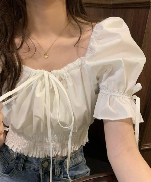 Teem Store(チームストア)の「スクエアネックリボンクロップドシャーリング半袖ブラウス 春夏ブラウス(シャツ/ブラウス・レディース・ホワイト/サックスブルー・S/M/L)」の10枚目の写真