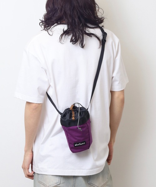WILD THINGS(ワイルドシングス)の「WILD THINGS ナイロン 巾着ミニショルダーバッグ DELFY採用(ショルダーバッグ・メンズ・ブラック/ターコイズブルー/レッド/パープル・FREE)」の20枚目の写真