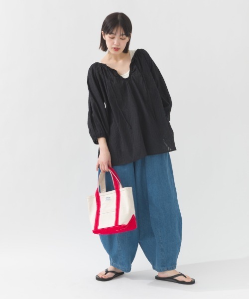 OMNES(オムネス)の「コットンジャガード2WAYプルオーバーブラウス(シャツ/ブラウス・レディース・ブラック/ベージュ/ブルー系/ホワイト・FREE)」の13枚目の写真