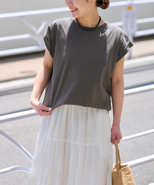 JOURNAL STANDARD relume(ジャーナルスタンダード レリューム)の「《追加》刺繍ロゴフレンチTEE(Tシャツ/カットソー・レディース・ホワイト系その他/ブラック系その他/ホワイト×ホワイト・FREE)」の16枚目の写真