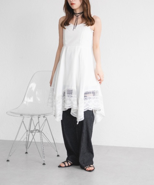 raffime（ラフィミー）の「コットンレースイレヘムキャミソールワンピース（ワンピース・レディース・オフホワイト/ブラック・フリー）」の3枚目の写真