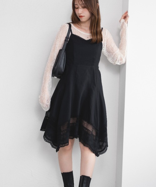 raffime（ラフィミー）の「コットンレースイレヘムキャミソールワンピース（ワンピース・レディース・オフホワイト/ブラック・フリー）」の17枚目の写真