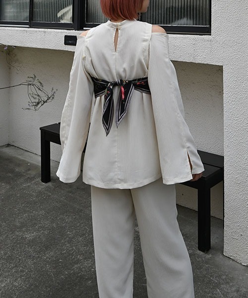 removal sleeve crepe tops（その他トップス）｜WILLFULLY