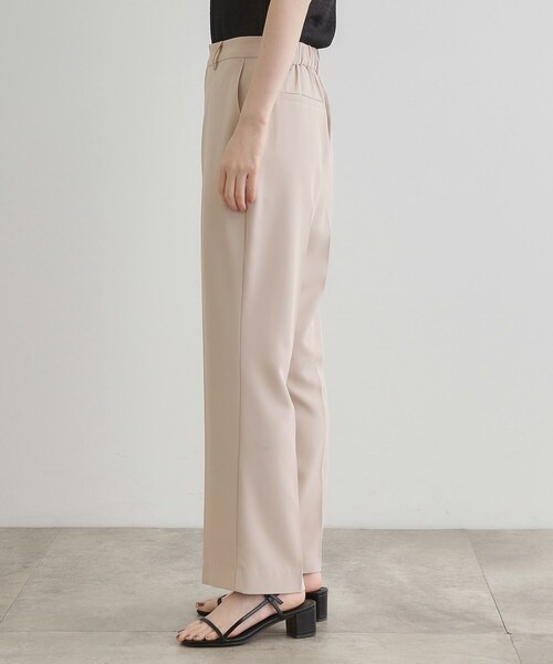 grove（グローブ）の「ひんやり、すらり。夏の美シルエット ドレープストレートパンツ（その他パンツ・レディース・ブラック/ベージュ/グレー・03/02/01/04/05）」の17枚目の写真