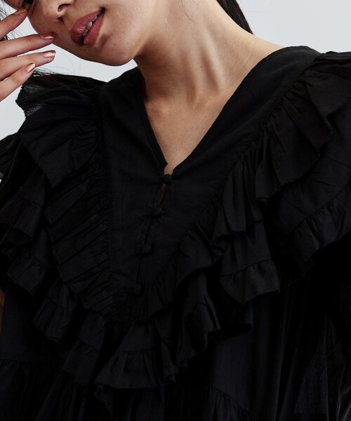 GALLEST（ギャレスト）の「フリルレイヤードコットンブラウス（シャツ/ブラウス・レディース・オレンジ/ブラック・38）」の4枚目の写真