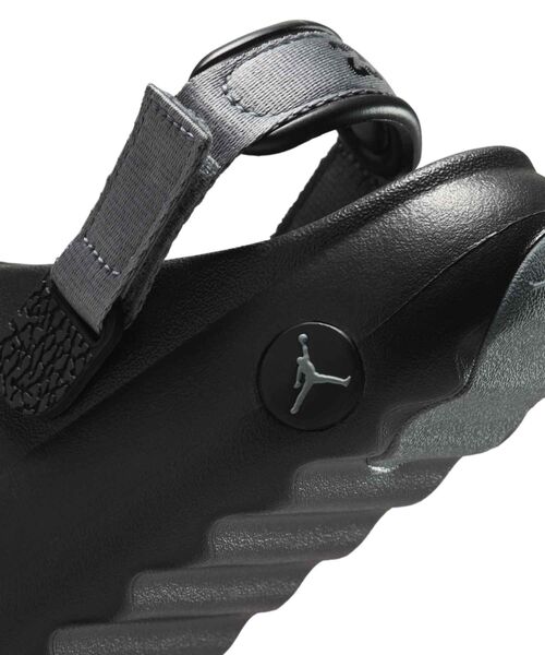 JORDAN BRAND(ジョーダンブランド)の「ジョーダン ハイドリップ リトルキッズサンダル / Jordan Hydrip Little Kids' Sandals HF5982-001 Black(サンダル・キッズ・ブラック・18/20/22/21/19/17)」の3枚目の写真