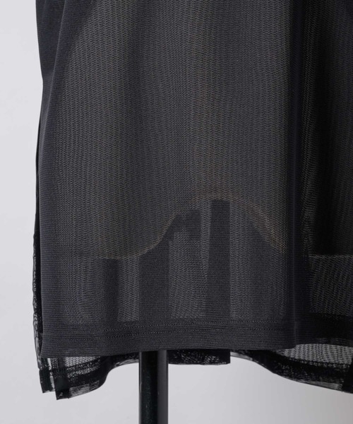 J1U by LA BELLE ETUDE(ジユウバイラベルエチュード)の「ワイドハイネックダブルチュールTOPS(Tシャツ/カットソー・レディース・ホワイト/ブラウン/ブラック/ライトブルー・FREE)」の17枚目の写真