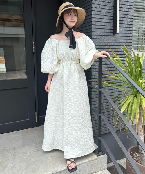 mellowneon（メロウネオン）の「メタルリングサンダル（サンダル・レディース・アイボリー/ブラック・SMALL/MEDIUM/LARGE）」の19枚目の写真