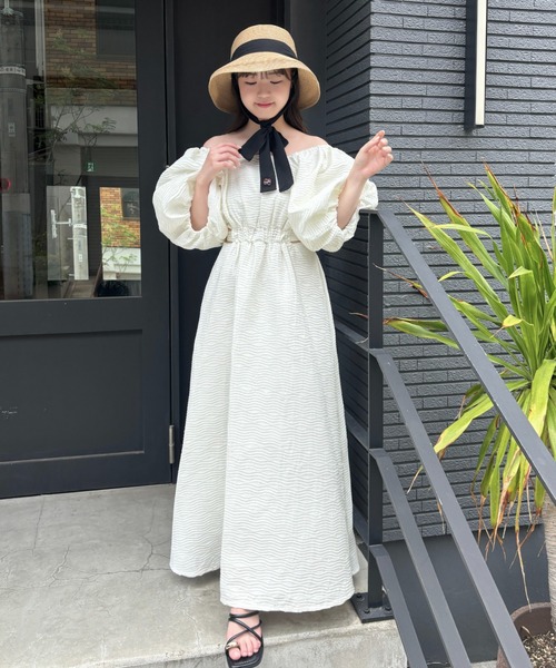 mellowneon（メロウネオン）の「メタルリングサンダル（サンダル・レディース・アイボリー/ブラック・SMALL/MEDIUM/LARGE）」の20枚目の写真