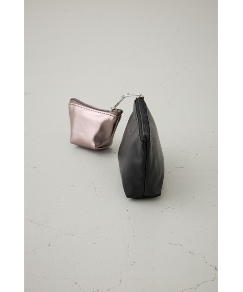 AZUL by moussy（アズールバイマウジー）の「2サイズポーチセット（ポーチ・レディース・シルバー/ブラック・FREE）」の3枚目の写真
