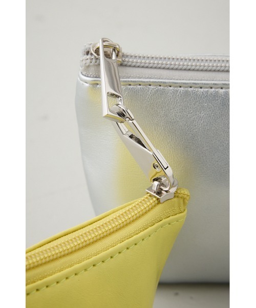 AZUL by moussy（アズールバイマウジー）の「2サイズポーチセット（ポーチ・レディース・シルバー/ブラック・FREE）」の12枚目の写真
