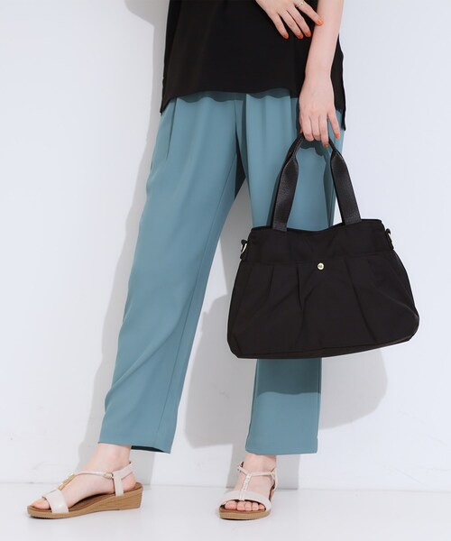 SHOO・LA・RUE(シューラルー)の「【撥水】ポケットタック2WAYトートバッグ(トートバッグ・レディース・ブラック/ベージュ/イエロー・00)」の5枚目の写真