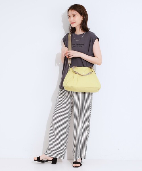 SHOO・LA・RUE(シューラルー)の「【撥水】ポケットタック2WAYトートバッグ(トートバッグ・レディース・ブラック/ベージュ/イエロー・00)」の9枚目の写真