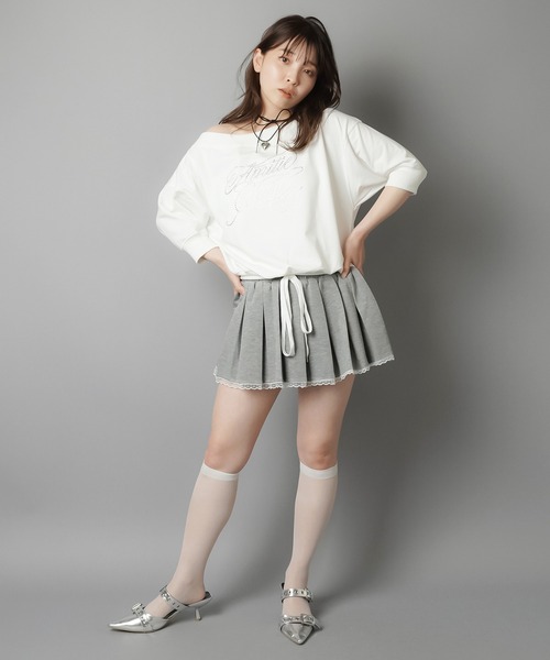 SPINNS(スピンズ)の「スウェット生地プリーツミニスカート/裾レース/インナーパンツ付き(スカート・レディース・ブラック/グレー/ホワイト・ONESIZE)」の15枚目の写真