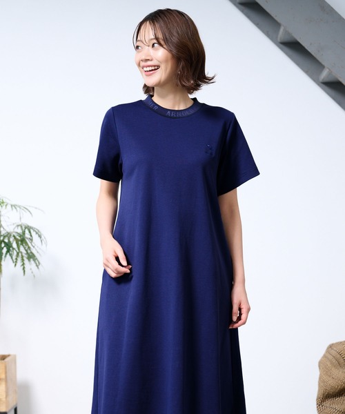 Arnold Palmer（アーノルドパーマー）の「シルキーポンチ 衿ロゴ カットワンピース（ワンピース・レディース・ベージュ/ネイビー/ブラック・S/M/L）」の10枚目の写真