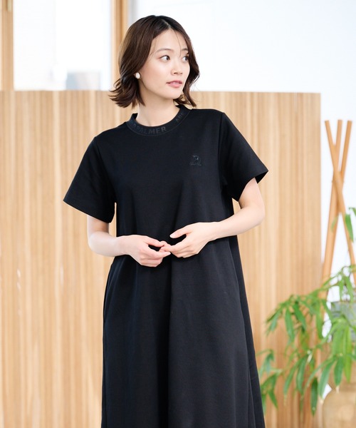 Arnold Palmer（アーノルドパーマー）の「シルキーポンチ 衿ロゴ カットワンピース（ワンピース・レディース・ベージュ/ネイビー/ブラック・S/M/L）」の5枚目の写真