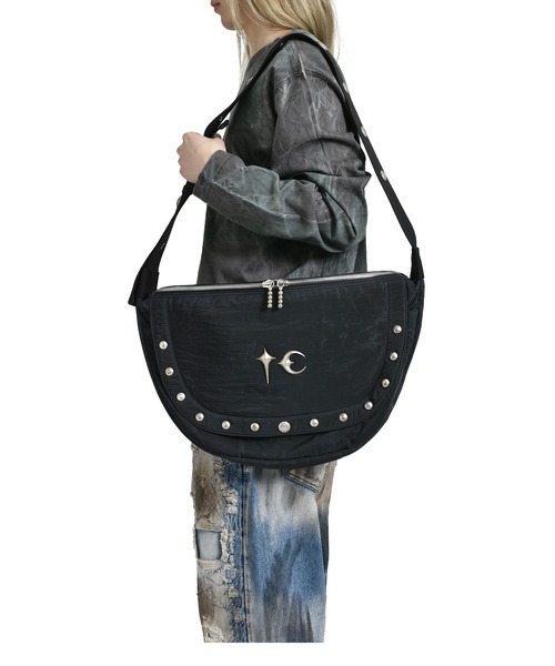 SCARRED BIO ARMY MESSENGER BAG（ショルダーバッグ）｜Thug Club