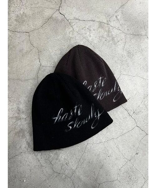 EMODA（エモダ）の「グラフィックプリントビーニー（ニットキャップ/ビーニー・レディース・ブラック/ブラウン・FREE）」の3枚目の写真
