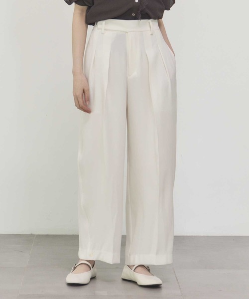 THE PERMANENT EYE(ザパーマネントアイ)の「【THE TOKYO/ザトウキョウ】2way Tuck Pants/2WAYタックパンツ(その他パンツ・レディース・ベージュ/ネイビー/ホワイト・36/38)」の2枚目の写真