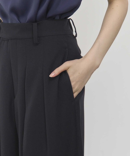 THE PERMANENT EYE(ザパーマネントアイ)の「【THE TOKYO/ザトウキョウ】2way Tuck Pants/2WAYタックパンツ(その他パンツ・レディース・ベージュ/ネイビー/ホワイト・36/38)」の9枚目の写真