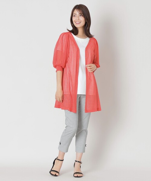 TO BE CHIC(トゥー ビー シック)の「タックリボン&ビジューネック チュニック(Tシャツ/カットソー・レディース・ブラック/オフホワイト・40)」の4枚目の写真