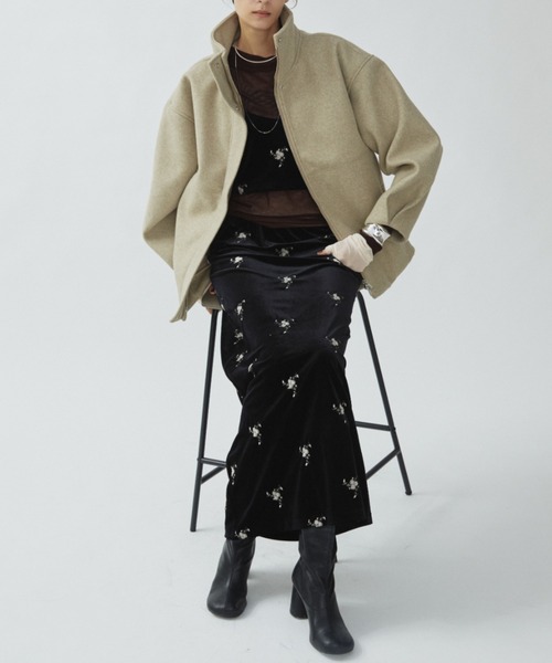 Aunt Marie's（アントマリーズ）の「フラワー刺繍ベロアナロースカート（スカート・レディース・チャコールグレー/ブラック・FREE/MT）」の4枚目の写真