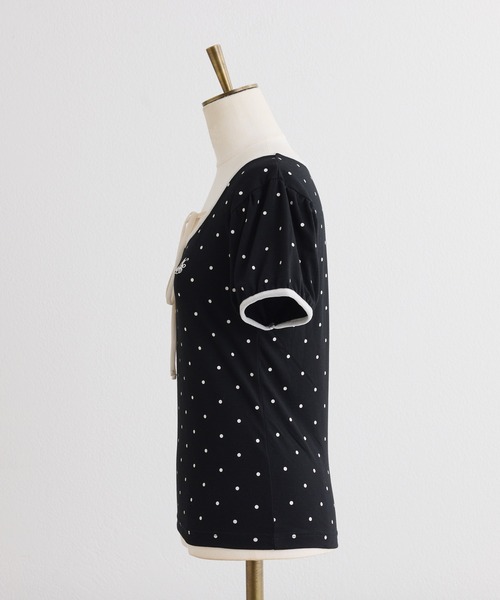 one after another NICE CLAUP(ワンアフターアナザーナイスクラップ)の「ホルターネックドットトップス(Tシャツ/カットソー・レディース・チャコールグレー/アイボリー/サックスブルー/ブラック・FREE)」の6枚目の写真
