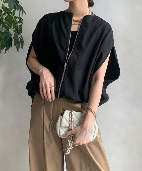 DouDou(ドゥドゥ)の「【WEB限定】サークルドレープベスト(ベスト・レディース・グレー/ブラック・FREE)」の2枚目の写真