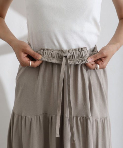 ElegChic（エレグシック）の「3段 ティアード マキシ スカート （スカート・レディース・チャコールグレー/ブラック/ベージュ・4L/XL/M）」の18枚目の写真